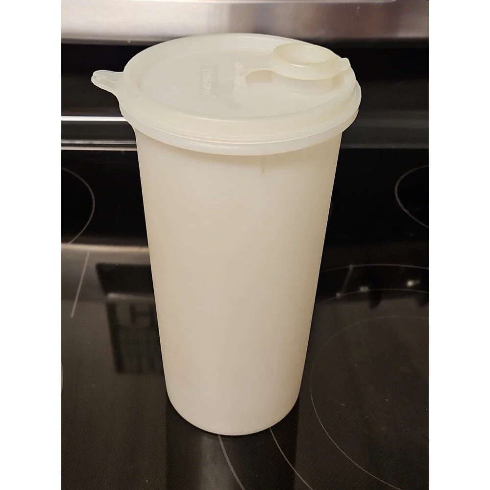 Vintage Tupperware 261 Sheer Handolier Pitcher Sheer Flip Top Seal 563